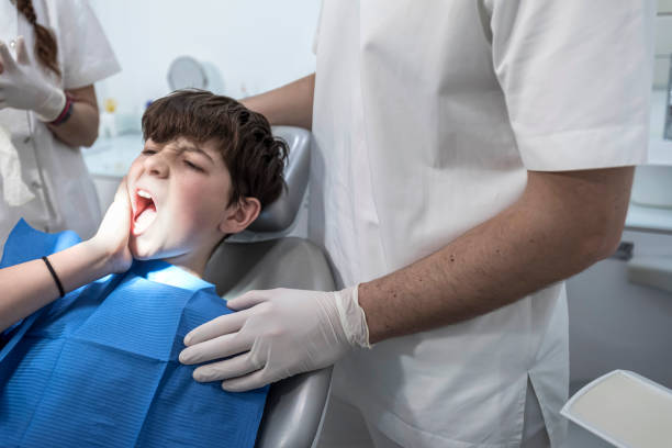 Best Broken or Cracked Tooth Emergency Dentist in Lake Kerr, FL
